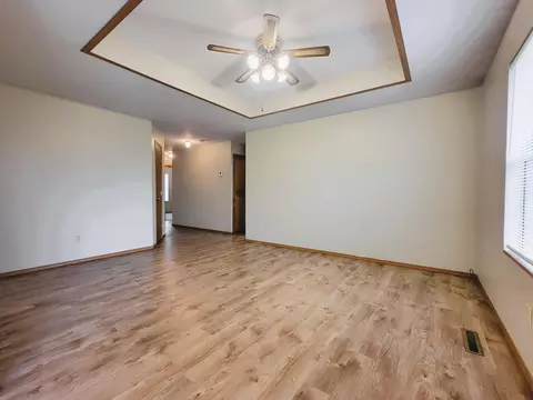 401 528 S Robert St, Nixa, MO 65714 photo 28