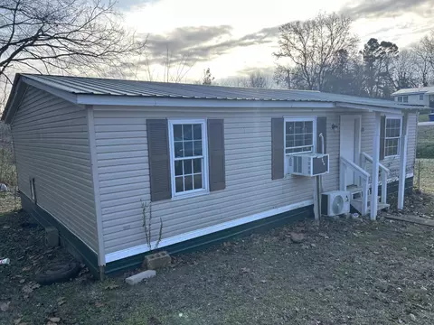 480 7th St, Mammoth Spring, AR 72554