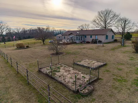 56 Hc 69, Oldfield, MO 65720 photo 9