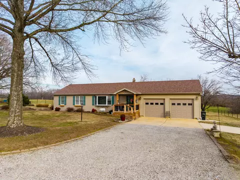 56 Hc 69, Oldfield, MO 65720 photo 3