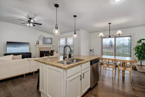 754 E Melton Rd, Ozark, MO 65721 photo 16