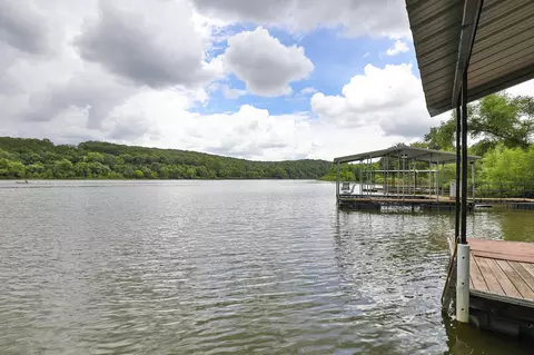 3292 Lakeview Dr, Flemington, MO 65650