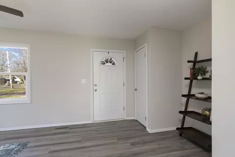 2156 W Brower St, Springfield, MO 65802 photo 4