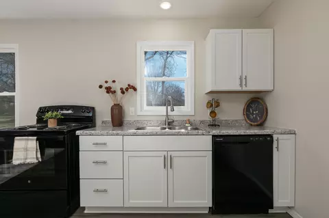 2156 W Brower St, Springfield, MO 65802 photo 11