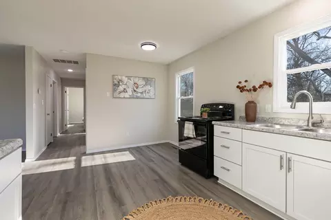 2156 W Brower St, Springfield, MO 65802 photo 14
