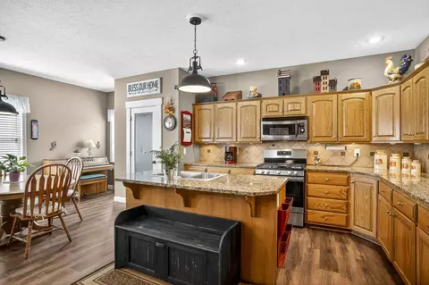 810 E Montarosa Dr, Nixa, MO 65714 photo 10