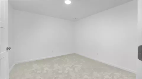 Bedroom - 484 Stone Creek Rd, Willard, MO 65781 photo 3 of 3