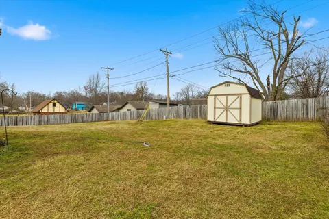 2541 W Allen Dr, Springfield, MO 65810 photo 8