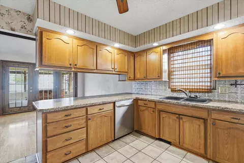 2541 W Allen Dr, Springfield, MO 65810 photo 17