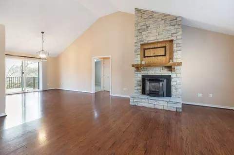 Living - 185 Old Meadow Ln, Branson, MO 65616 photo 2 of 9