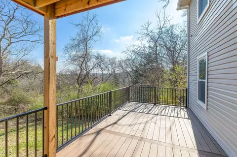 Exterior - 185 Old Meadow Ln, Branson, MO 65616 photo 2 of 8