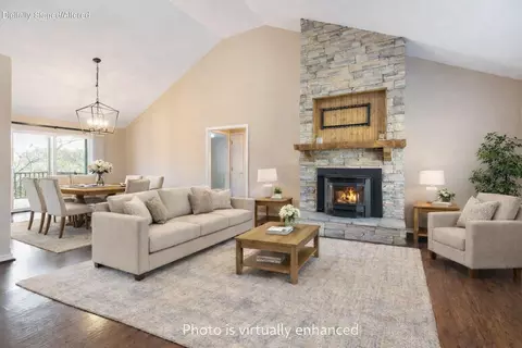 Living - 185 Old Meadow Ln, Branson, MO 65616 photo 1 of 9