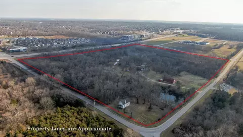 3940 S Farm Road 123, Springfield, MO 65807