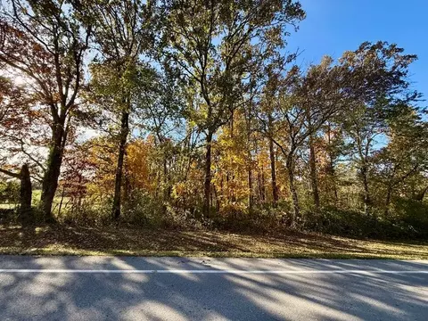 000 Lilly Ave, Houston, MO 65483