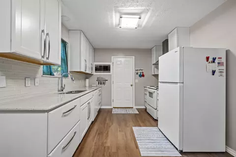 3715 E Alameda St, Springfield, MO 65809 photo 11
