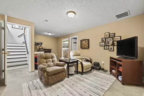 3715 E Alameda St, Springfield, MO 65809 photo 18
