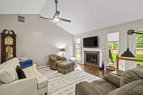 3715 E Alameda St, Springfield, MO 65809 photo 3
