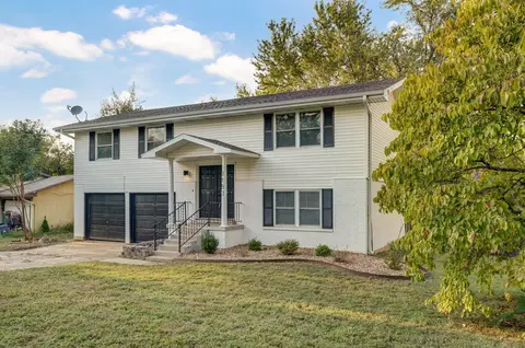 3153 W Winchester Rd, Springfield, MO 65807 photo 2