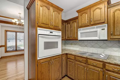 2738 S Pembrook Ave, Springfield, MO 65807 photo 12