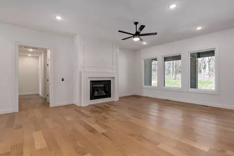 5435 E Wild Horse Dr, Springfield, MO 65802 photo 9