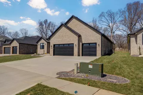 5435 E Wild Horse Dr, Springfield, MO 65802 photo 3