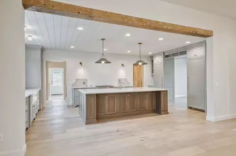 Kitchen - 5736 S Foxboro Trl, Springfield, MO 65804 photo 2 of 10