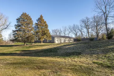 Exterior - 5736 S Foxboro Trl, Springfield, MO 65804 photo 13 of 18