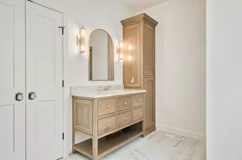 Bath - 5736 S Foxboro Trl, Springfield, MO 65804 photo 4 of 15