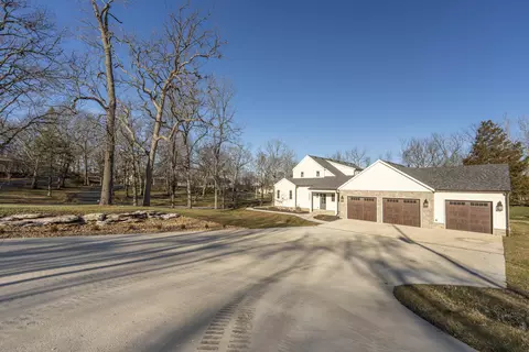 Exterior - 5736 S Foxboro Trl, Springfield, MO 65804 photo 15 of 18