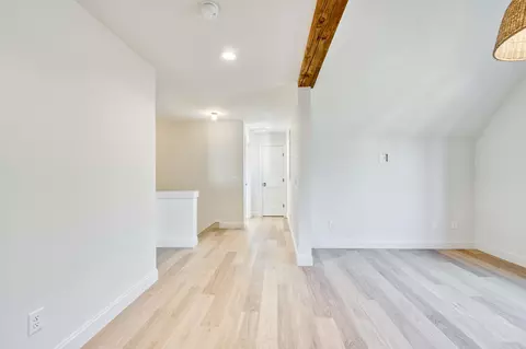 Entry Way - 5736 S Foxboro Trl, Springfield, MO 65804 photo 10 of 12