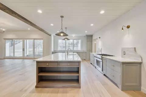 Kitchen - 5736 S Foxboro Trl, Springfield, MO 65804 photo 1 of 10