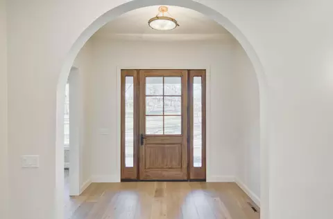 Entry Way - 5736 S Foxboro Trl, Springfield, MO 65804 photo 1 of 12