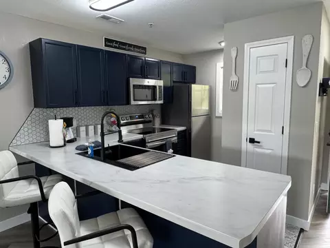 Kitchen - 610 Abby Ln #15, Branson, MO 65616 photo 6 of 7