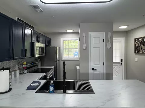 Kitchen - 610 Abby Ln #15, Branson, MO 65616 photo 5 of 7