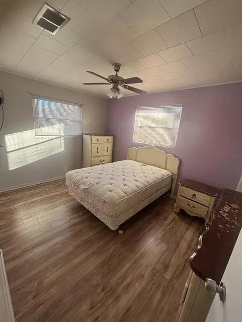 Bedroom - 8612 Sapper St, Winona, MO 65588 photo 5 of 9