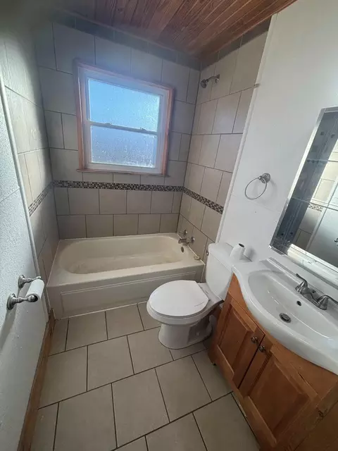 Bath - 8612 Sapper St, Winona, MO 65588 photo 4 of 5
