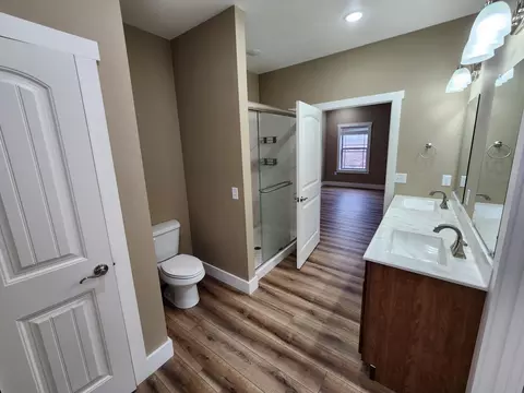 Bath - 158 Grand Pointe Dr, Branson, MO 65616 photo 2 of 5