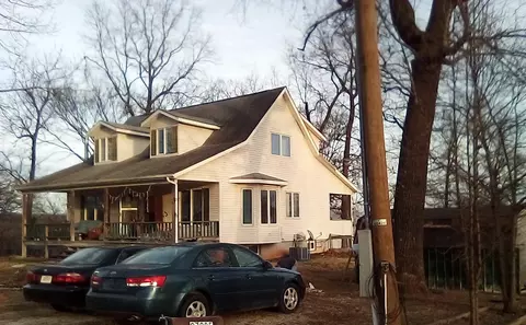27274 Hickory Dr, Eagle Rock, MO 65641