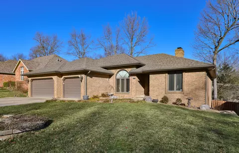 3901 E Kingsbury St, Springfield, MO 65809 photo 2