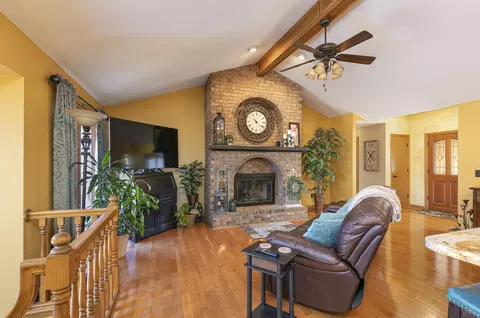 3901 E Kingsbury St, Springfield, MO 65809 photo 9