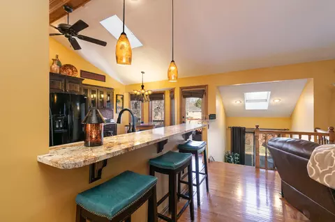 3901 E Kingsbury St, Springfield, MO 65809 photo 7