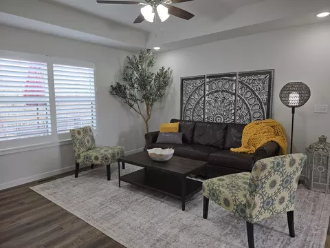Living - 263 E Garnet Dr, Republic, MO 65738 photo 1 of 2
