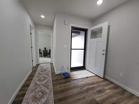 Entry Way - 263 E Garnet Dr, Republic, MO 65738 photo 3 of 6