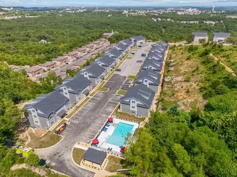 View/Area - 3010 N Vineyards Ter #3, Branson, MO 65616 photo 4 of 10