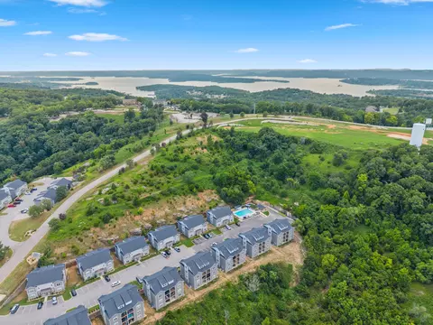 View/Area - 3010 N Vineyards Ter #3, Branson, MO 65616 photo 7 of 10