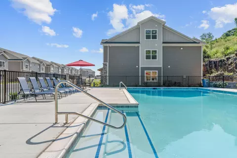 Exterior - 3010 N Vineyards Ter #3, Branson, MO 65616 photo 8 of 10