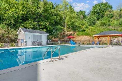 Exterior - 3010 N Vineyards Ter #3, Branson, MO 65616 photo 7 of 10