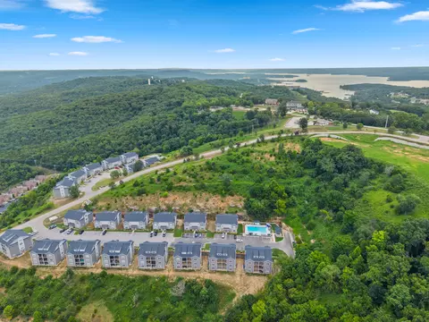 View/Area - 3010 N Vineyards Ter #3, Branson, MO 65616 photo 8 of 10