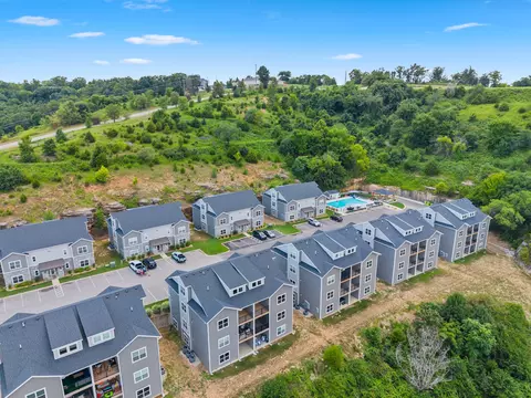View/Area - 3010 N Vineyards Ter #3, Branson, MO 65616 photo 6 of 10