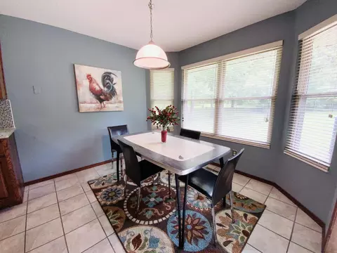540 S Hickory Dr, Springfield, MO 65809 photo 16